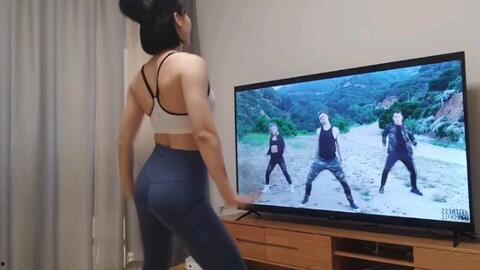 成人健身燃脂舞视频,高效燃脂塑形新体验