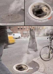 成人掉下井盖的视频,成人坠入井盖，紧急救援行动展开  第2张