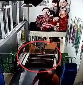 成人自动搭梯视频  第3张